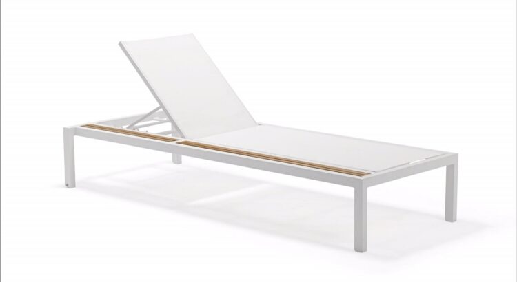 Oasis Chaise Lounge