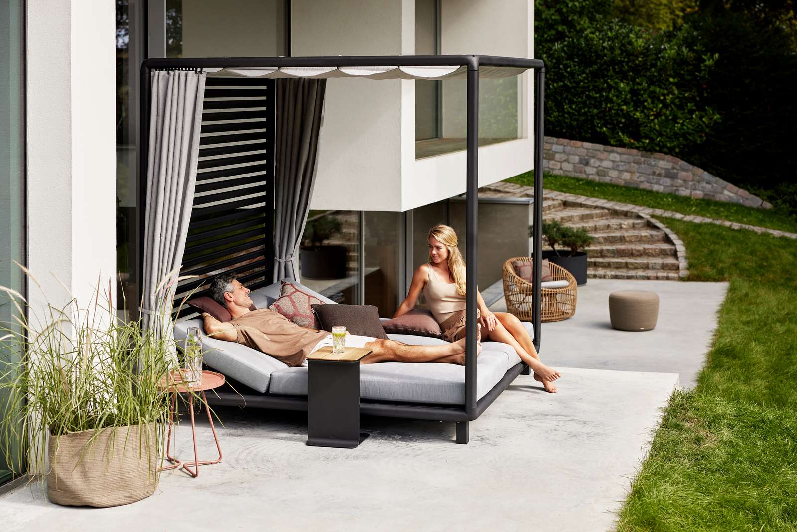 Laze Cabana