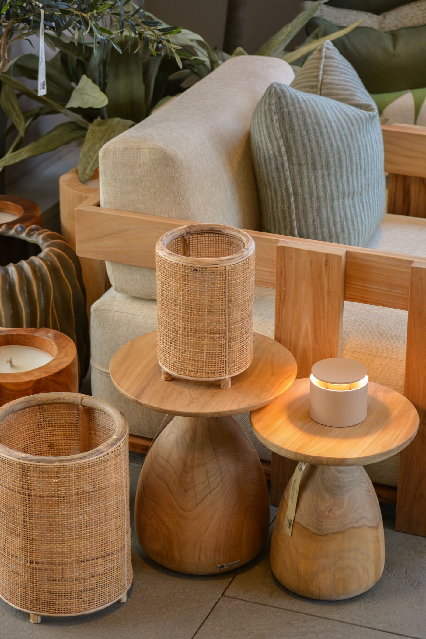 Laurel_Group_Outdoor_Living_Accessories_(3)