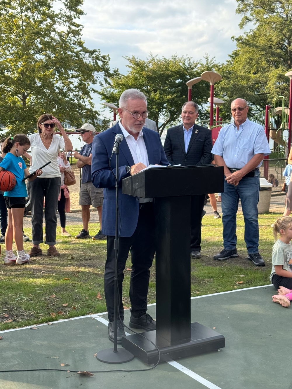 ribbon_cutting_cow_harbor_park